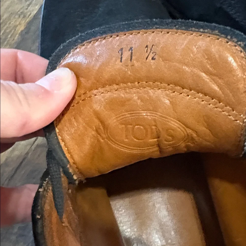 Tod's Black Gommino Suede‎ Desert Boots